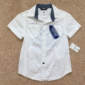 💕HP💕 NWT Guess button up short sleeve shirt